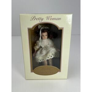 Pretty Woman Porcelain Doll Ornament Cream Lace Dress Brunette Curls 2004 DG